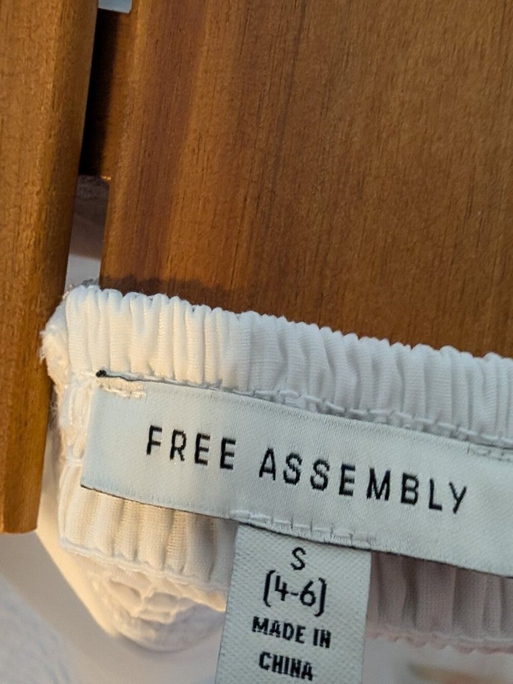 Free Assembly White Embroidered Cotton Midi Dress NWOT Size S 4/6 - Picture 6 of 6